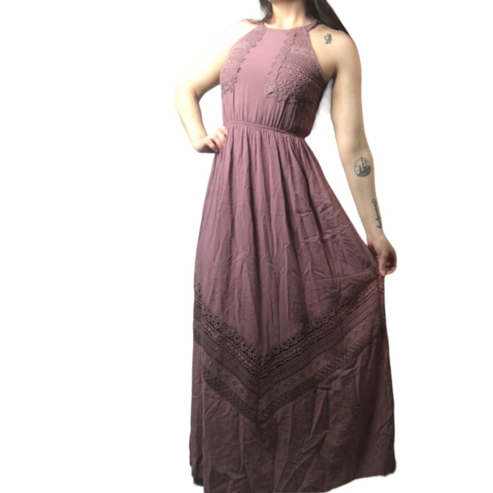 Doe & Rae | Sleeveless purple crochet detail maxi dress keyhole back •